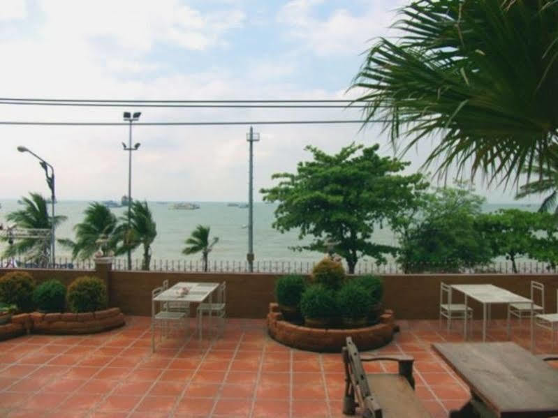 The Red Balcony Inn Pattaya Zewnętrze zdjęcie